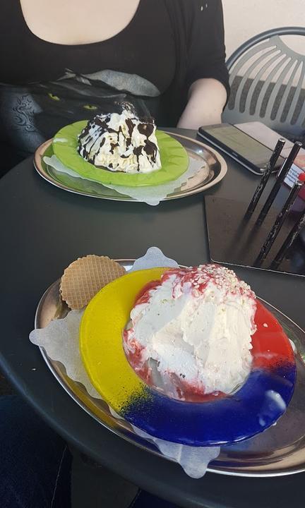 Eiscafé Schöneweiß